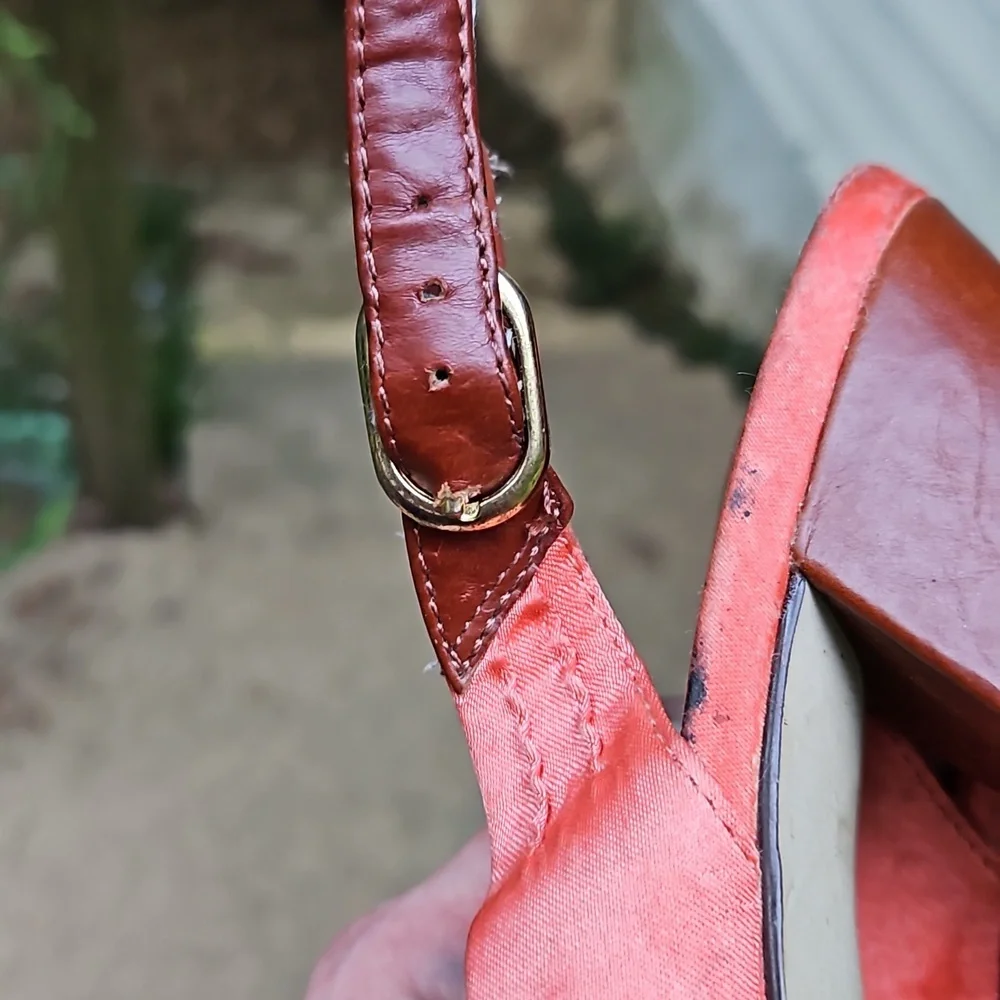 BAKERS Coral Orange & Brown Slingback Heels